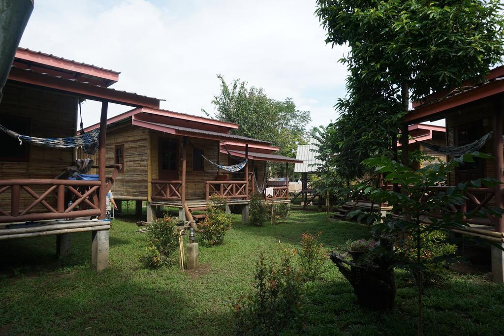 Отель Family Hut Пай Экстерьер фото