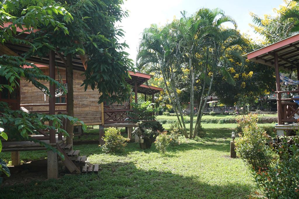 Отель Family Hut Пай Экстерьер фото