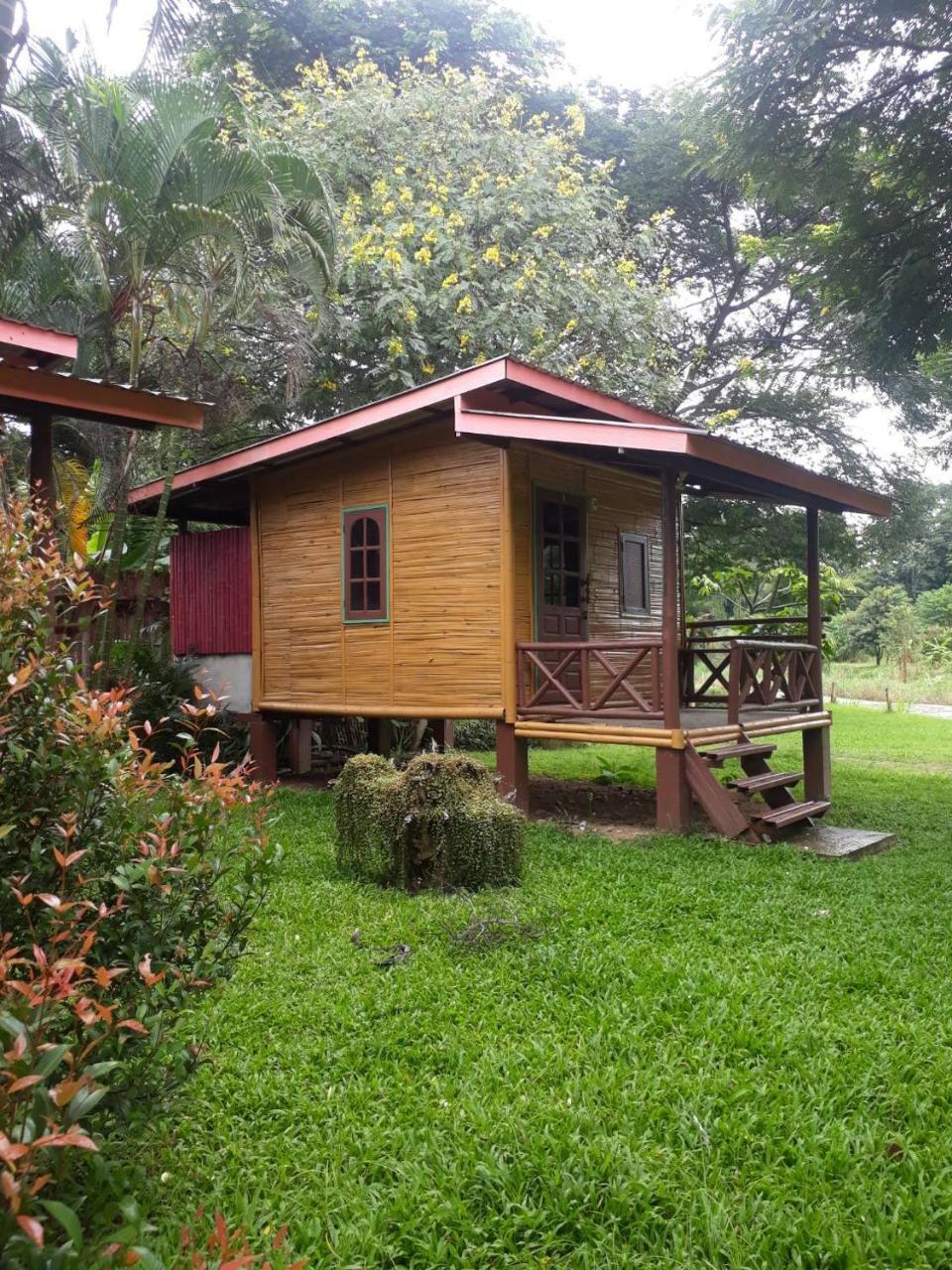 Отель Family Hut Пай Экстерьер фото